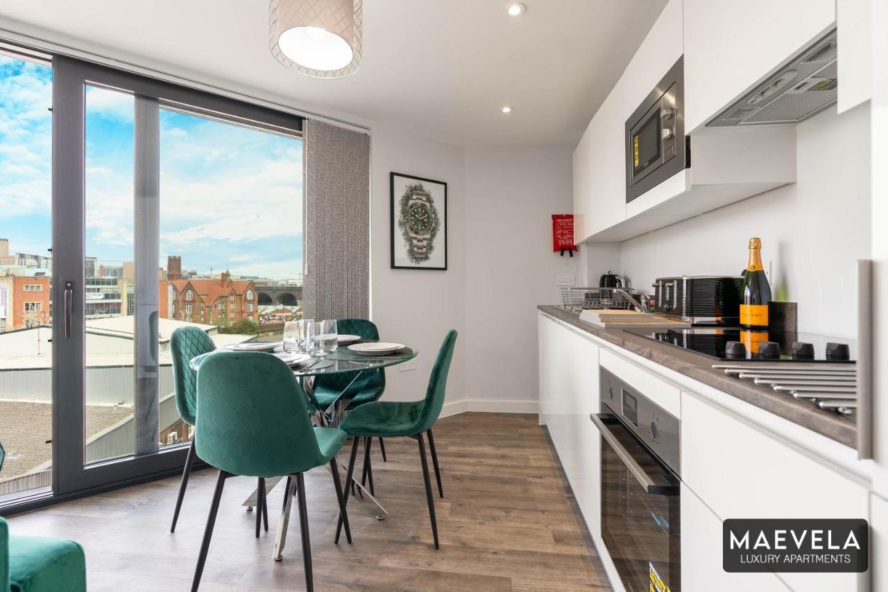 Maevela Apartments - Luxury Top Floor Penthouse - With Parking - 2 Bedroom New Build Apartment ✪ City Centre, Digbeth ✓ With Huge Patio Sliding Doors - City View - Rooftop Terrace - Ps4 & Smart Tv'S Birmingham Extérieur photo