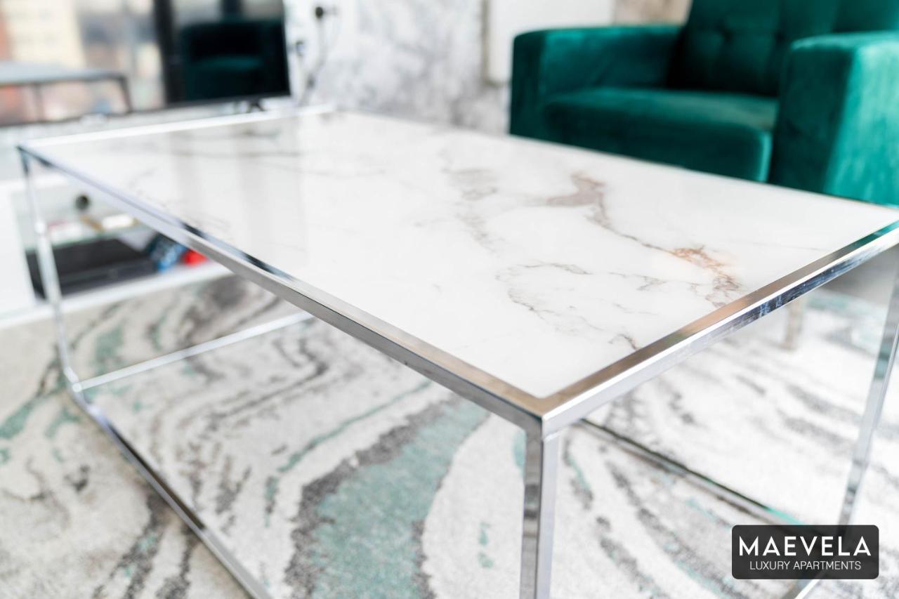 Maevela Apartments - Luxury Top Floor Penthouse - With Parking - 2 Bedroom New Build Apartment ✪ City Centre, Digbeth ✓ With Huge Patio Sliding Doors - City View - Rooftop Terrace - Ps4 & Smart Tv'S Birmingham Extérieur photo